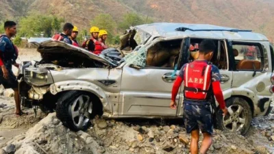 सुनकोशी नदीबाट सरकारी गाडीसहित दुईवटा शव निकालियो, एक जना अझै&hellip;