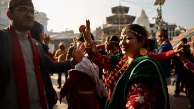 ‘नेपाली टोपीः हाम्रो पहिचान’ नारासहित मनाइयो राष्ट्रिय पोसाक र टोपी&hellip;