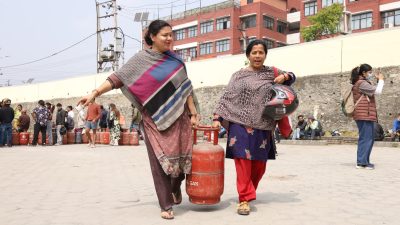 पश्चिम एसियामा बढ्दो तनाव : आजदेखि आधा सिलिन्डर ग्यास !